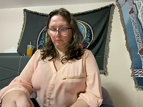 GirlSquirt online show from 04-05-26, 04:04