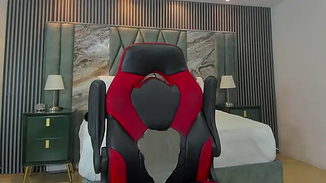 Snapshot of Michael_blue chatting on 09-17-25, 02:41 Michael blue online show from 09-17-25, 02:41