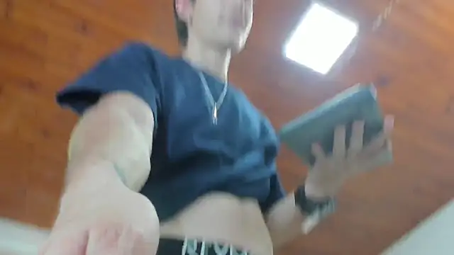 Snapshot of Michael_blue chatting on 09-30-25, 08:25 Michael blue online show from 09-30-25, 08:25