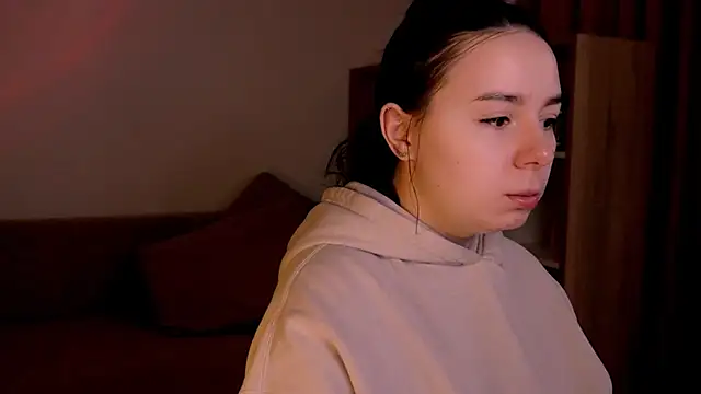 Snapshot of Di_na_Bell chatting on 11-27-25, 06:37 Di na Bell online show from 11-27-25, 06:37