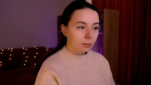 Snapshot of Di_na_Bell chatting on 12-05-25, 06:44 Di na Bell online show from 12-05-25, 06:44