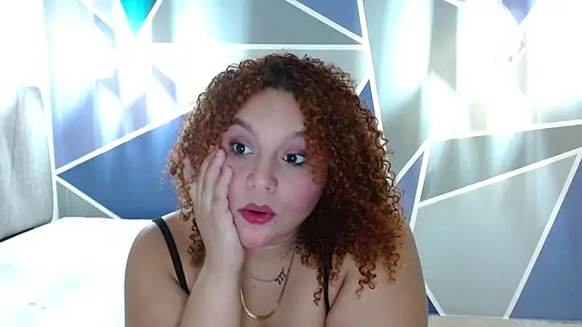 Snapshot of Yera_carey chatting on 10-06-25, 11:35 Yera carey online show from 10-06-25, 11:35