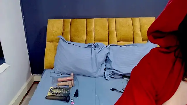 KendraaSimons online show from 10-10-25, 08:08