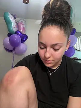 babykalirose online show from 04-23-26, 06:32