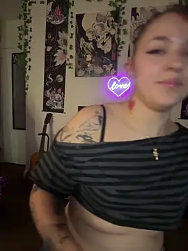 Snapshot of babykalirose chatting on 06-05-26, 06:52 babykalirose online show from 06-05-26, 06:52