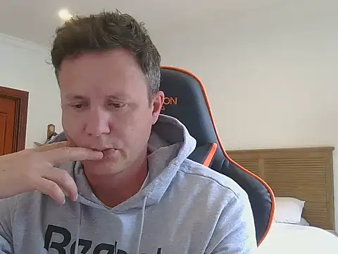 TroyDieselXXX online show from 11-16-25, 12:00