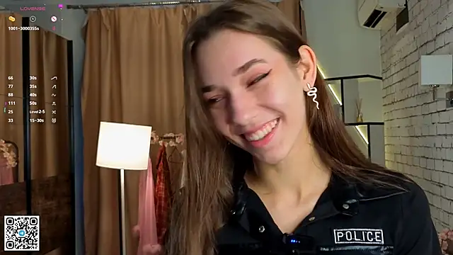 PetraHambelton online show from 09-26-25, 04:16