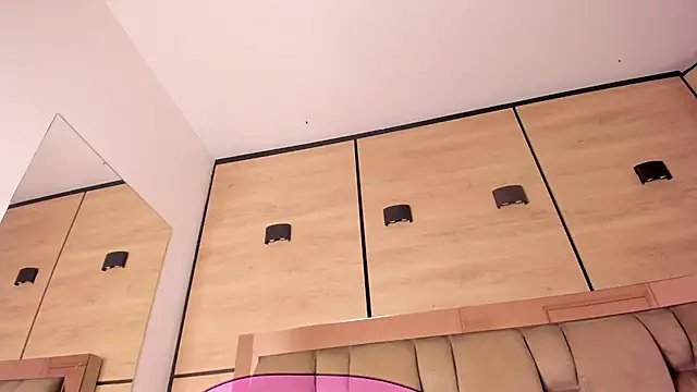 karol lewiss online show from 02-25-26, 12:15