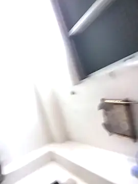 Snapshot of Your-Kitkat chatting on 10-15-25, 04:07 Your-Kitkat online show from 10-15-25, 04:07