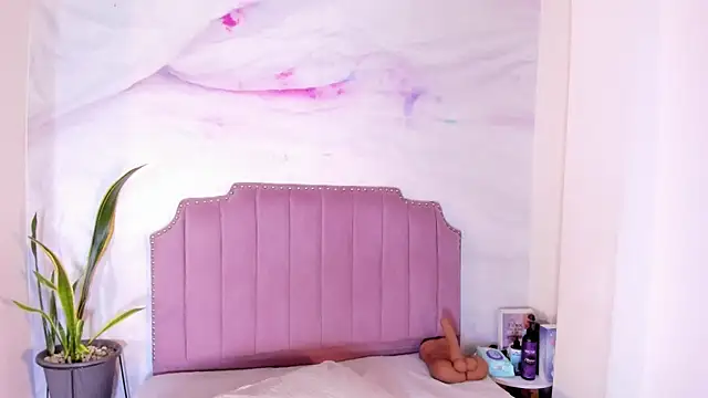 Snapshot of bianca_angel_ chatting on 10-09-25, 08:07 bianca angel  online show from 10-09-25, 08:07