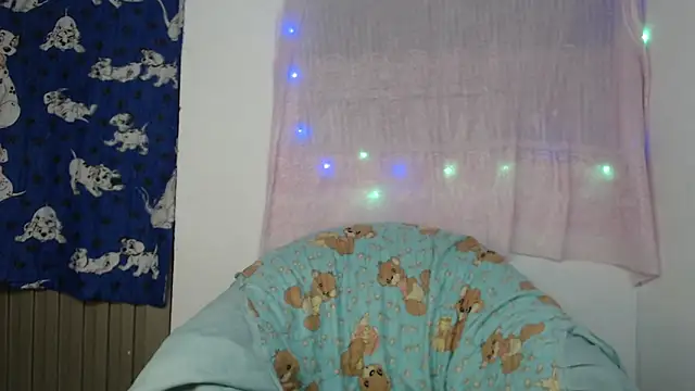 Zafira Mayeers online show from 09-21-25, 04:47