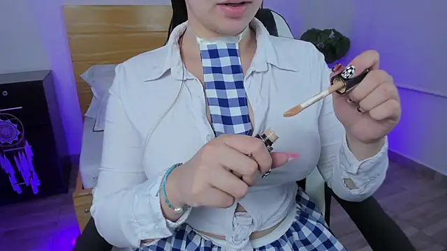 Snapshot of kitty_sweeety_ chatting on 10-29-25, 12:40 kitty sweeety online show from 10-29-25, 12:40