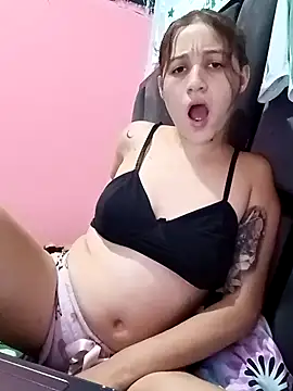 Snapshot of Arii_collins1 chatting on 10-12-25, 04:55 Arii collins1 online show from 10-12-25, 04:55