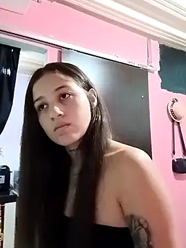 Snapshot of Arii_collins1 chatting on 10-17-25, 06:54 Arii collins1 online show from 10-17-25, 06:54