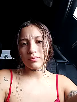 Snapshot of Arii_collins1 chatting on 10-23-25, 01:21 Arii collins1 online show from 10-23-25, 01:21