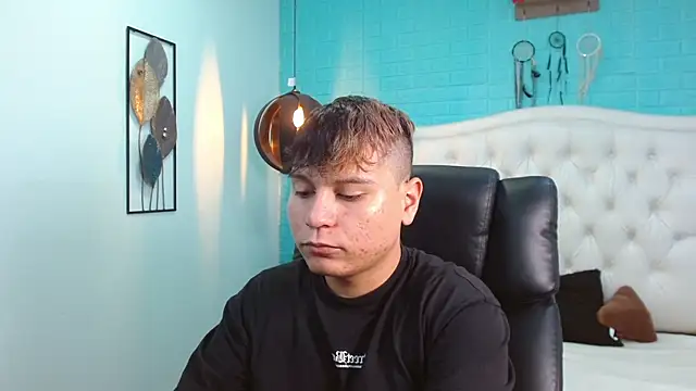 Snapshot of dondanys chatting on 10-01-25, 07:42 dondanys online show from 10-01-25, 07:42