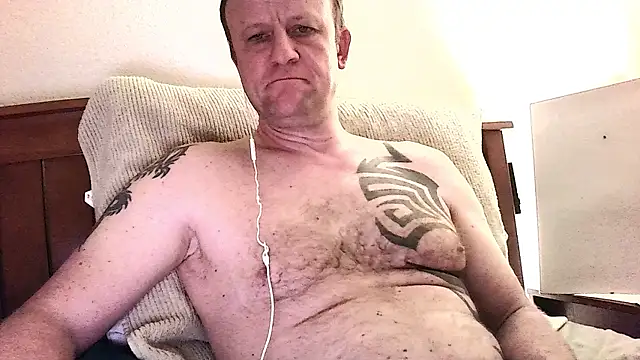 Snapshot of Yournaughty chatting on 02-16-26, 05:58 Yournaughty online show from 02-16-26, 05:58