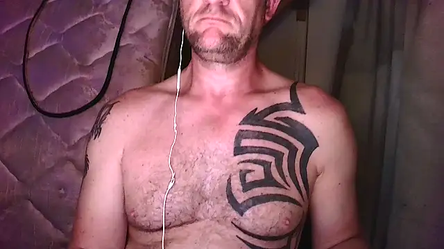 Snapshot of Yournaughty chatting on 06-11-26, 06:22 Yournaughty online show from 06-11-26, 06:22