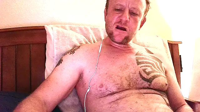 Snapshot of Yournaughty chatting on 06-14-26, 04:36 Yournaughty online show from 06-14-26, 04:36