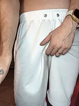 Snapshot of bigcockwhite777 chatting on 09-30-25, 05:51 bigcockwhite777 online show from 09-30-25, 05:51