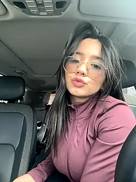 Michelle Zoe online show from 09-17-25, 02:19