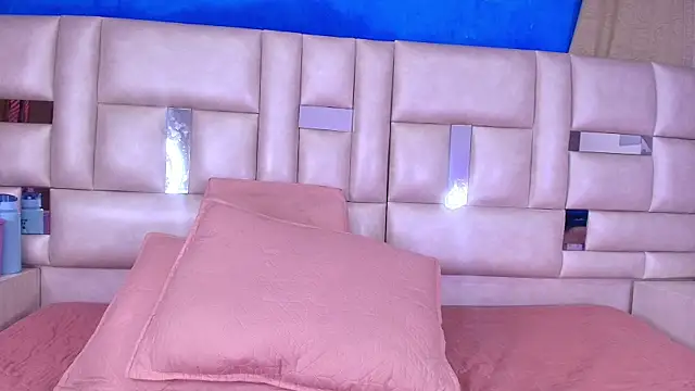 emmacurvy online show from 09-25-25, 03:10