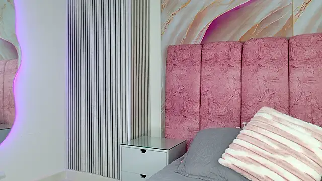 emmacurvy online show from 02-17-26, 03:03