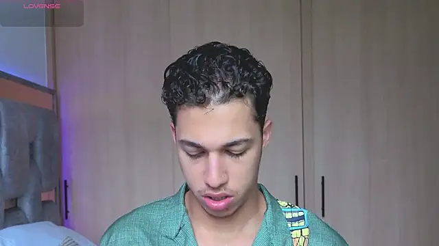 orionblaze69  online show from 11-19-25, 08:42