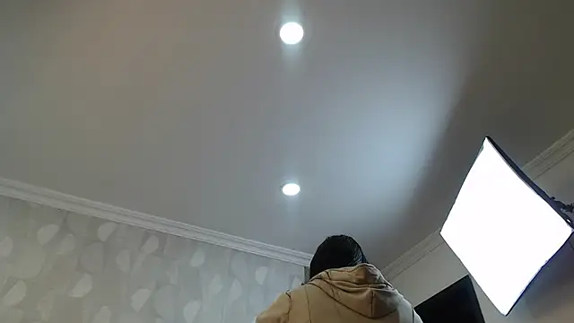 Snapshot of elamurray chatting on 09-16-25, 11:22 elamurray online show from 09-16-25, 11:22