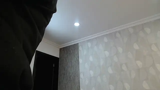 Snapshot of elamurray chatting on 09-19-25, 11:11 elamurray online show from 09-19-25, 11:11