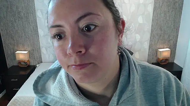 Snapshot of elamurray chatting on 10-21-25, 11:11 elamurray online show from 10-21-25, 11:11