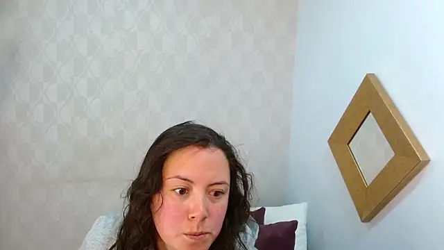 Snapshot of elamurray chatting on 11-24-25, 07:57 elamurray online show from 11-24-25, 07:57