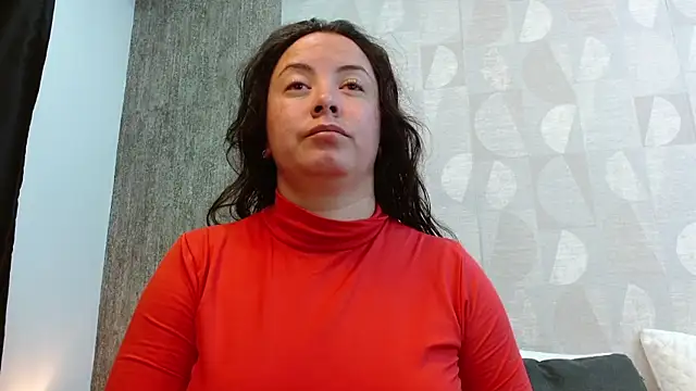 Snapshot of elamurray chatting on 12-05-25, 11:41 elamurray online show from 12-05-25, 11:41