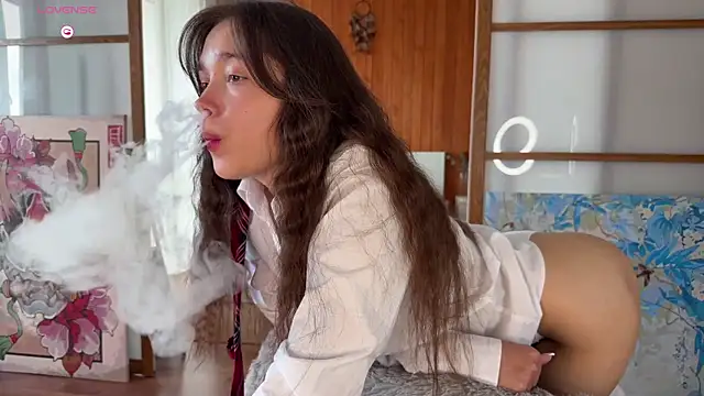 PlumyBun online show from 05-18-26, 04:07