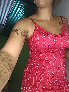 Snapshot of Fernanda30 chatting on 05-30-26, 10:51 Fernanda30 online show from 05-30-26, 10:51