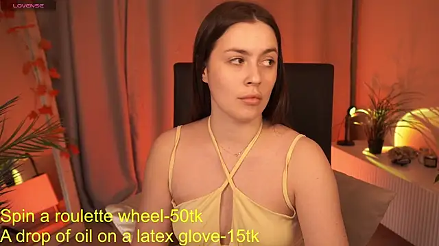 EmiliyaRoude online show from 11-28-25, 01:25