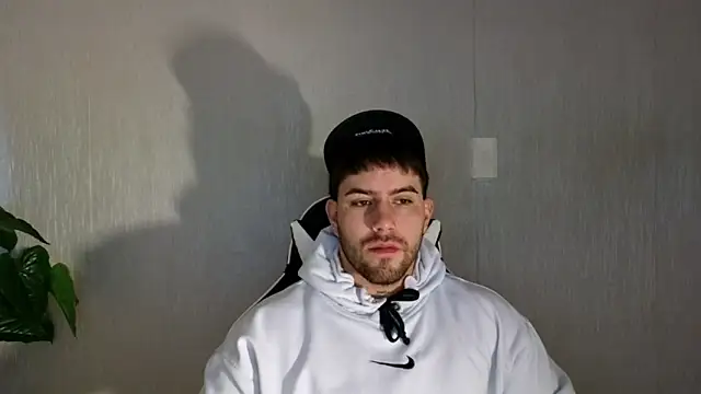 Snapshot of Ades_Lowe chatting on 09-26-25, 11:47 Ades Lowe online show from 09-26-25, 11:47