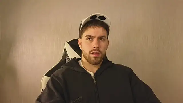 Snapshot of Ades_Lowe chatting on 11-13-25, 11:31 Ades Lowe online show from 11-13-25, 11:31