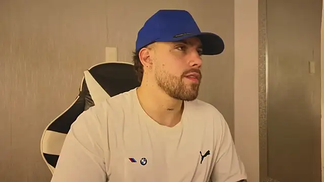 Snapshot of Ades_Lowe chatting on 11-14-25, 12:59 Ades Lowe online show from 11-14-25, 12:59