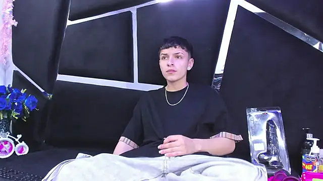 Megan Thompson  online show from 12-19-25, 02:18