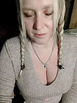 Snapshot of Bouncy-Bella28X chatting on 09-11-25, 01:22 Bouncy-Bella28X online show from 09-11-25, 01:22