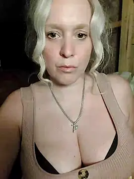 Snapshot of Bouncy-Bella28X chatting on 09-14-25, 09:25 Bouncy-Bella28X online show from 09-14-25, 09:25