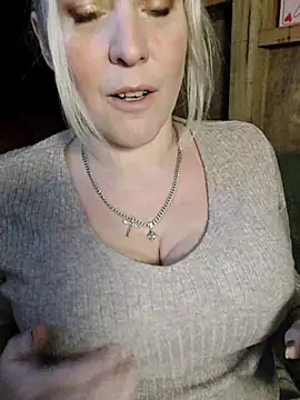 Snapshot of Bouncy-Bella28X chatting on 09-25-25, 07:34 Bouncy-Bella28X online show from 09-25-25, 07:34