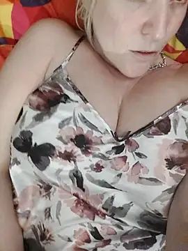 Snapshot of Bouncy-Bella28X chatting on 09-25-25, 09:18 Bouncy-Bella28X online show from 09-25-25, 09:18