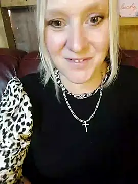 Snapshot of Bouncy-Bella28X chatting on 11-04-25, 12:26 Bouncy-Bella28X online show from 11-04-25, 12:26