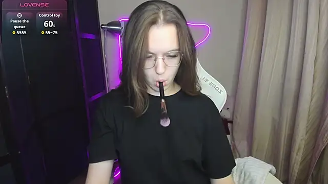 ShalinaMontana online show from 09-30-25, 03:17