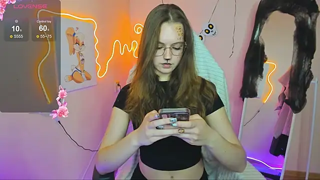 ShalinaMontana online show from 10-31-25, 04:19