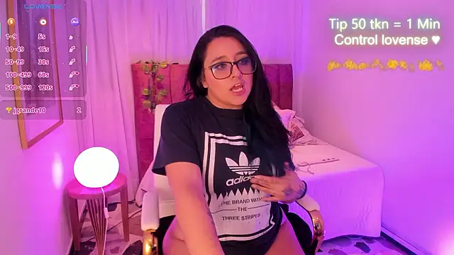 Cherry blush  online show from 02-17-26, 08:59