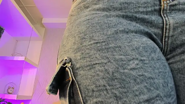 Snapshot of keyla_mejia chatting on 12-03-25, 12:03 keyla mejia online show from 12-03-25, 12:03