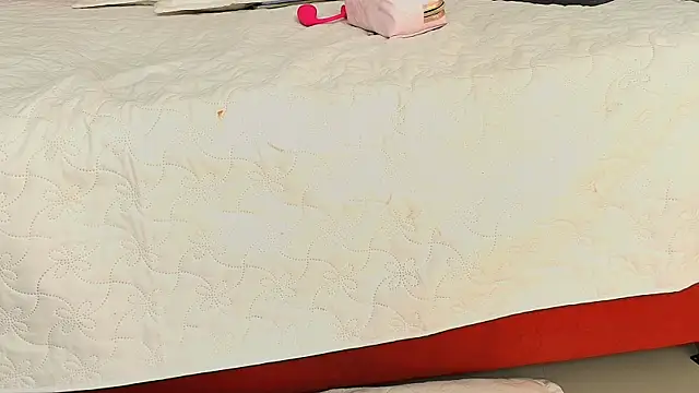 Snapshot of keyla_mejia chatting on 12-20-25, 12:01 keyla mejia online show from 12-20-25, 12:01